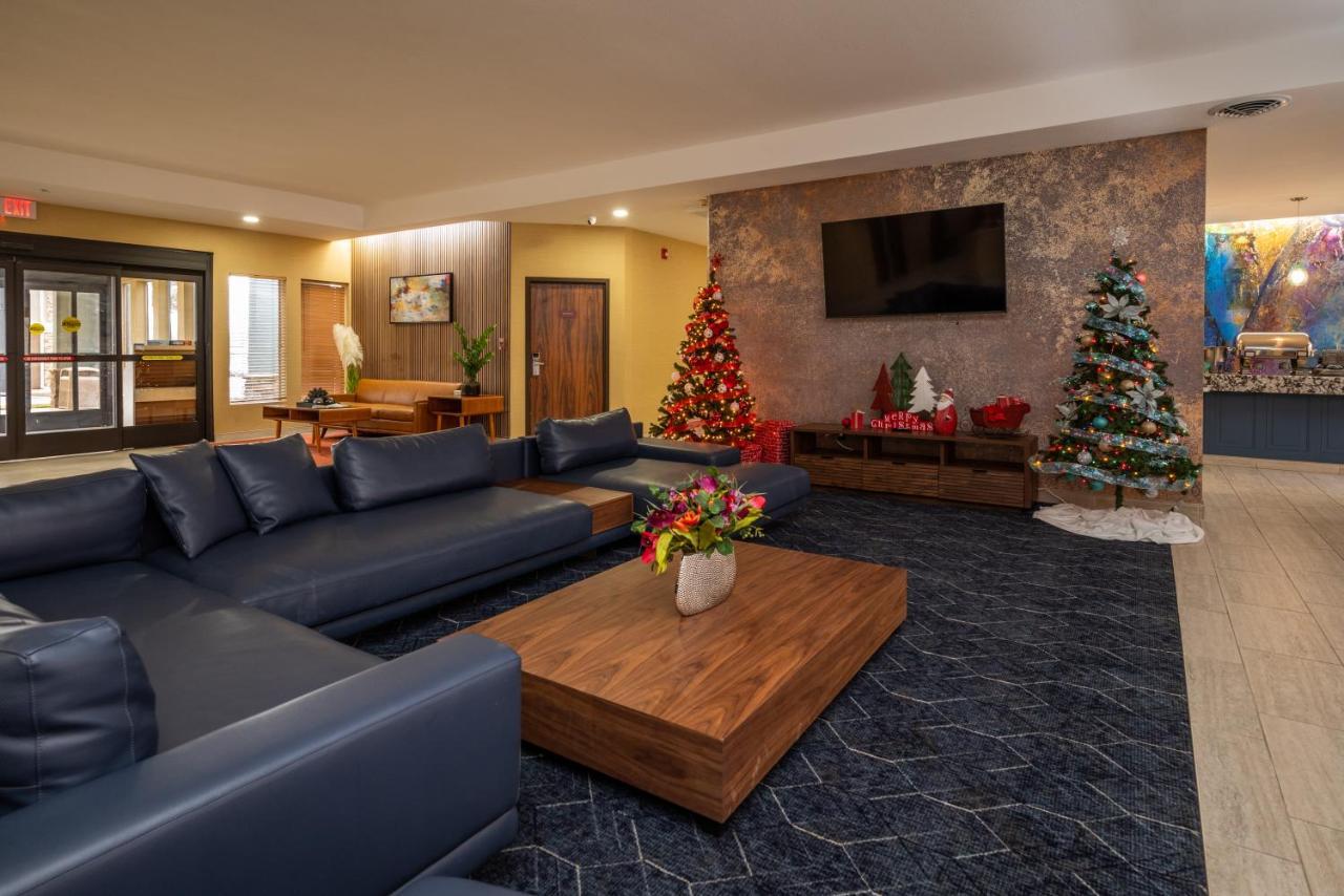 טופיקה Endeavor Inn & Suites, Trademark Collection By Wyndham מראה חיצוני תמונה