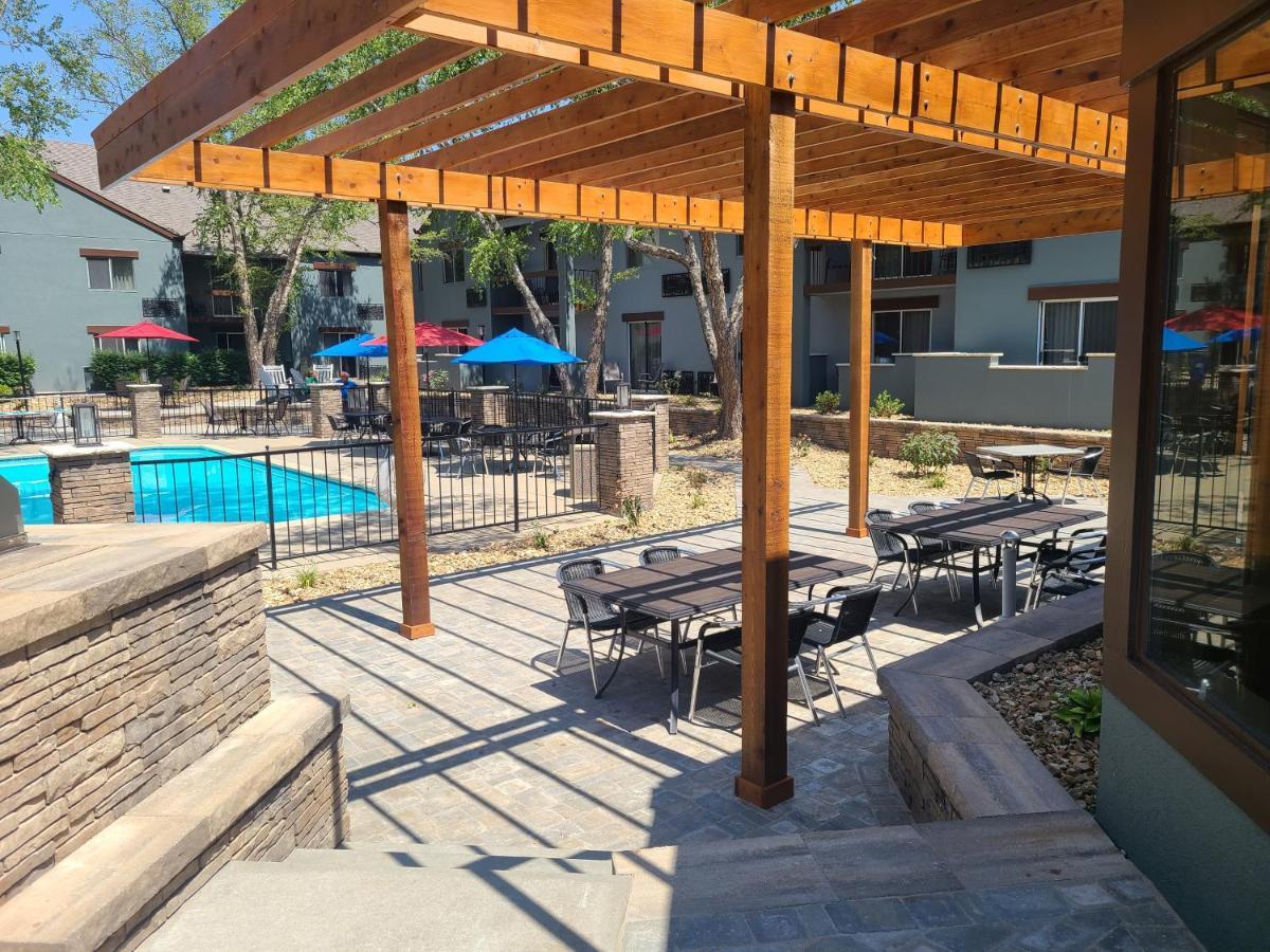 טופיקה Endeavor Inn & Suites, Trademark Collection By Wyndham מראה חיצוני תמונה
