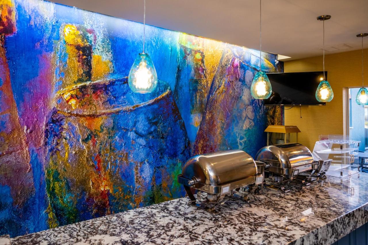טופיקה Endeavor Inn & Suites, Trademark Collection By Wyndham מראה חיצוני תמונה