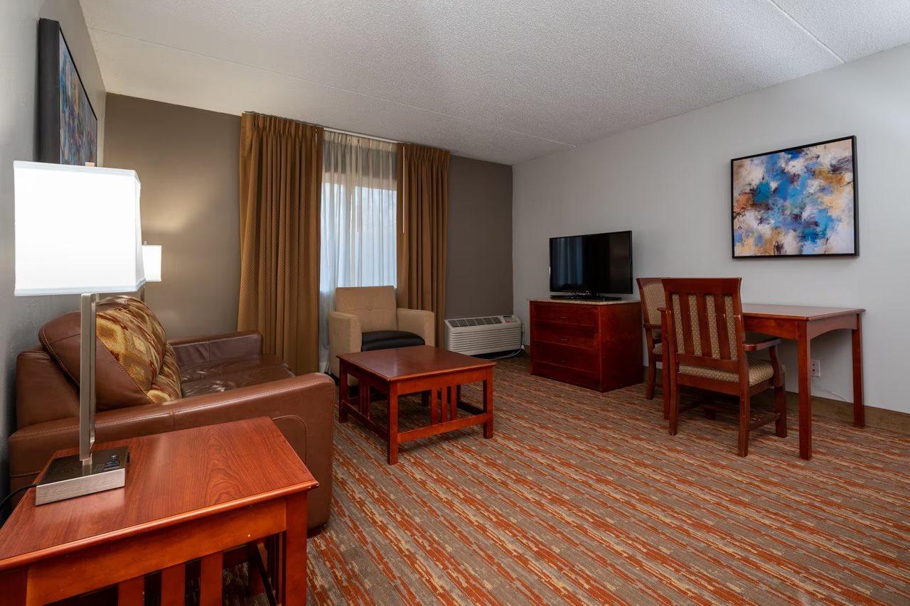 טופיקה Endeavor Inn & Suites, Trademark Collection By Wyndham מראה חיצוני תמונה