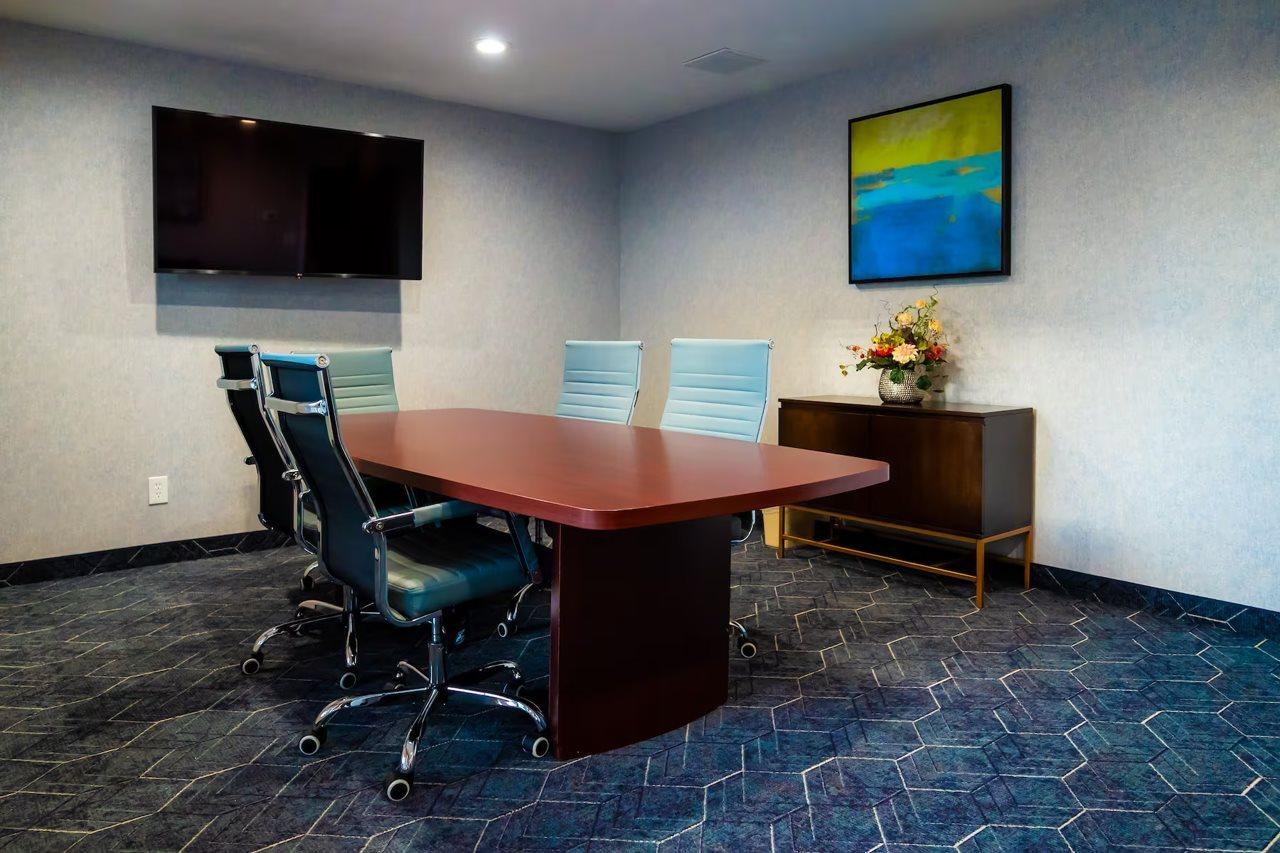 טופיקה Endeavor Inn & Suites, Trademark Collection By Wyndham מראה חיצוני תמונה