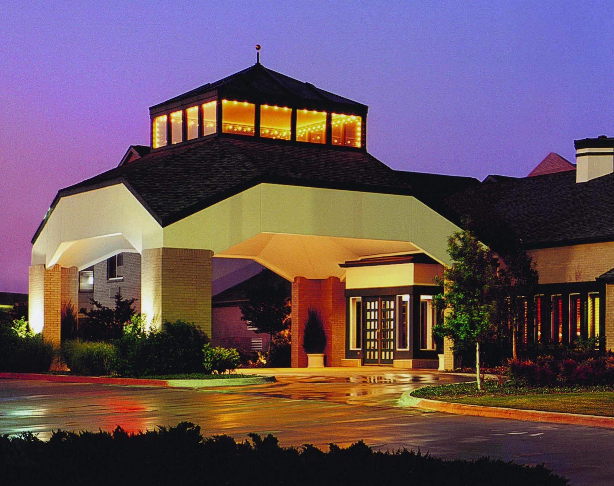 טופיקה Endeavor Inn & Suites, Trademark Collection By Wyndham מראה חיצוני תמונה