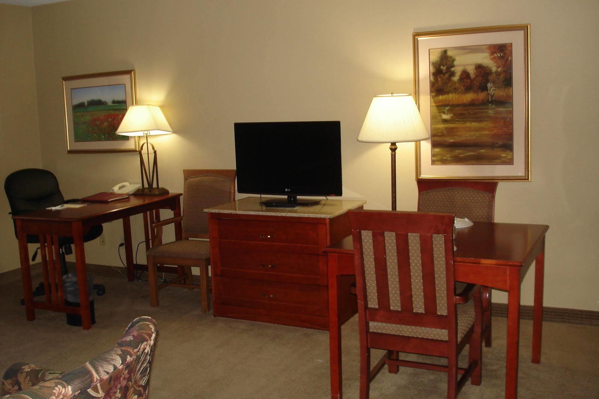 טופיקה Endeavor Inn & Suites, Trademark Collection By Wyndham מראה חיצוני תמונה